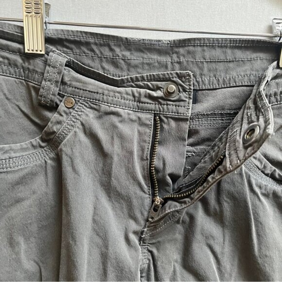 Kuhl cargo hiking casual shorts Sz 4 - Picture 4 of 9